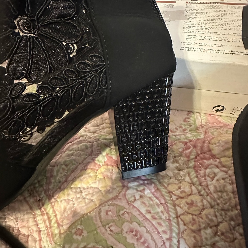 MXO Black Lace Ankle Booties - Picture 3 of 7